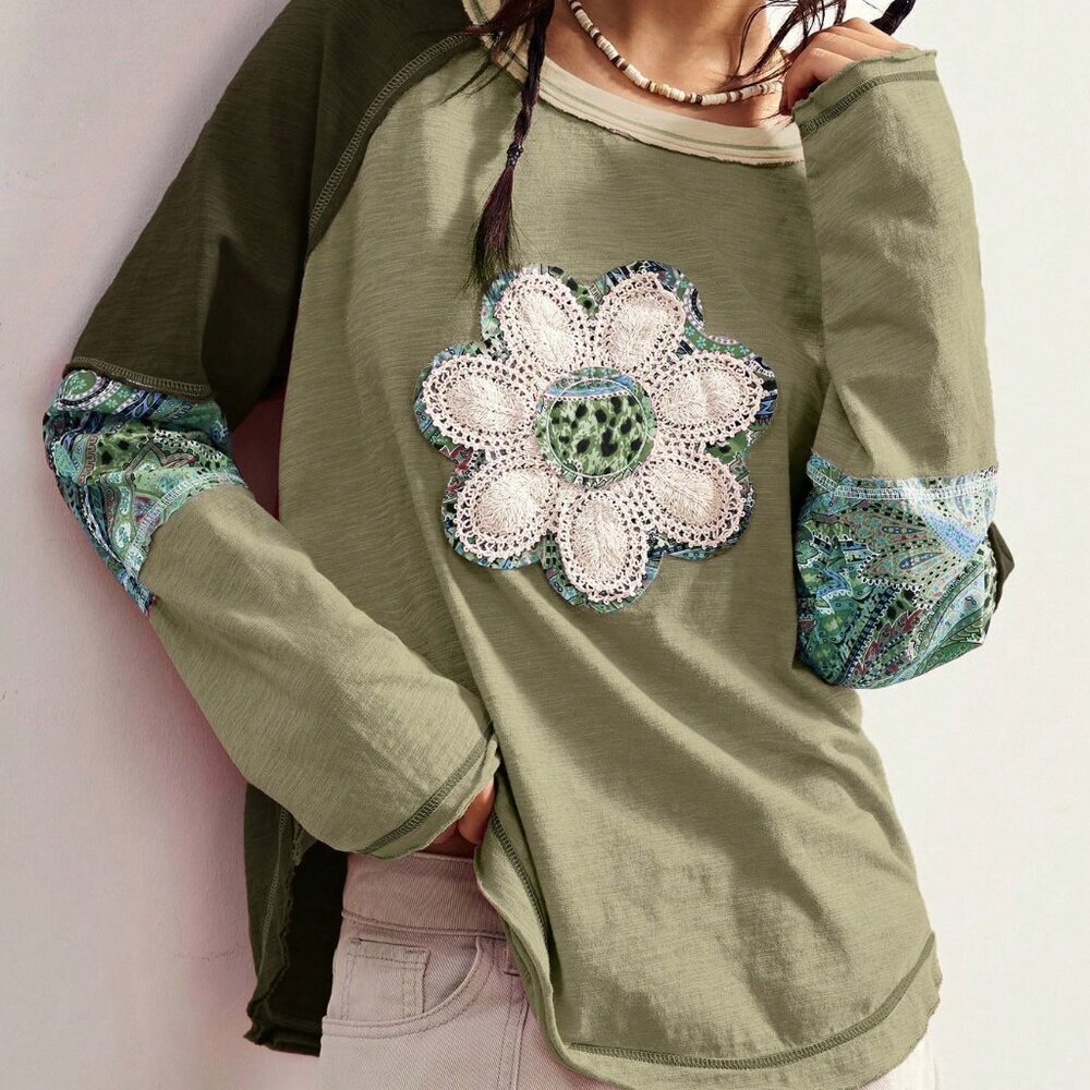 Green Boho Women's Patchwork Graphic Tee